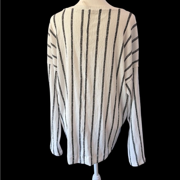 Anthropologie Textured Striped V-Neck Long Sleeve Top XL White Black - Picture 2 of 7